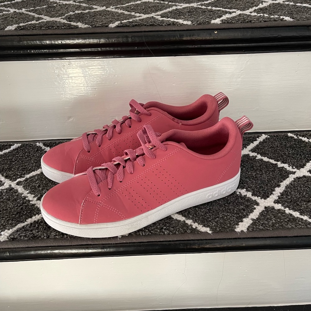ADIDAS!!!  Ladies Size 8!  Never worn!